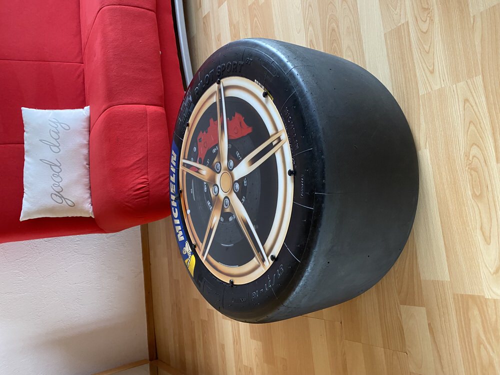 Racing Slick Dekotisch mit Felgen Motiv/gold