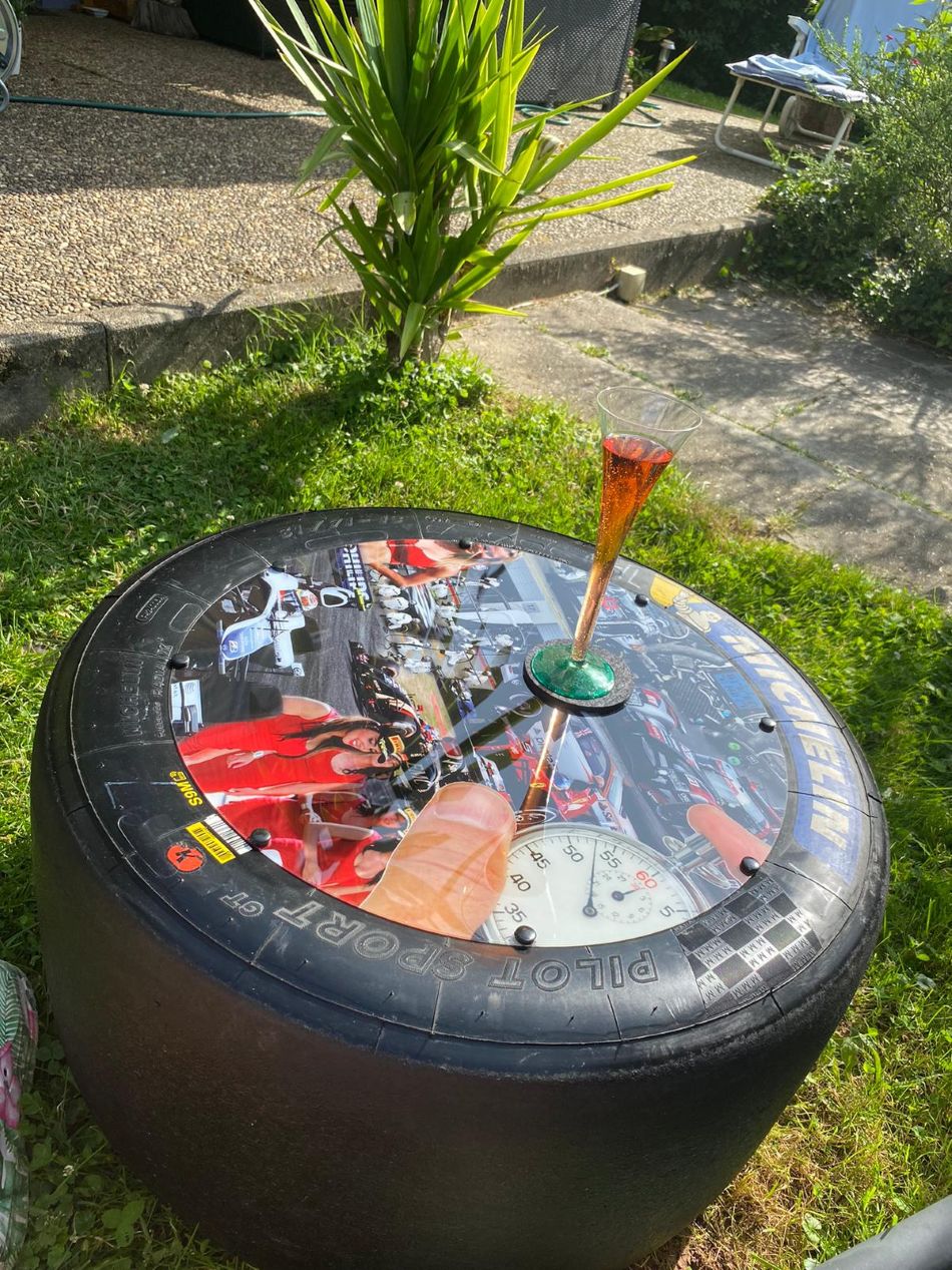 Racing Slick Garten-Beistelltisch, Moments , Motorsportgeschenk